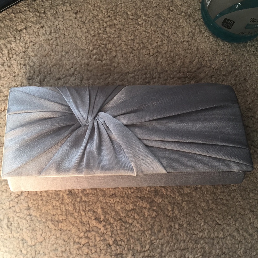 Silver clutch